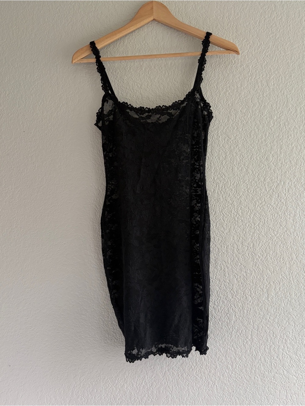 Skims Black Lace fitted Slip Dress Lingerie Size Large adjustable straps